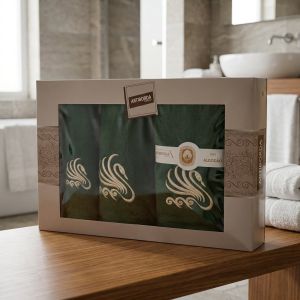 Dárkový set froté ručníků a osušek 380, 3-dílný, tmavě zelená s výšivkou, 1x 30x50cm + 1x 50x90cm + 1x 70x140cm