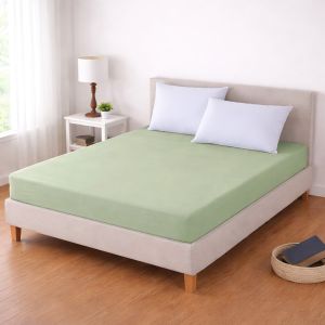 Luxusní napínací mako-jersey prostěradlo s lycrou DELUXE Collection 180x200cm / 30cm elastické, pistáciové