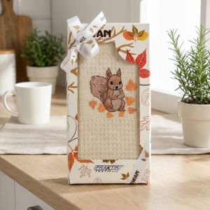 Utěrka SWAN 94 vaflová vyšívaná, dárkové balení, veverka na smetanové, 1 kus 50x70cm